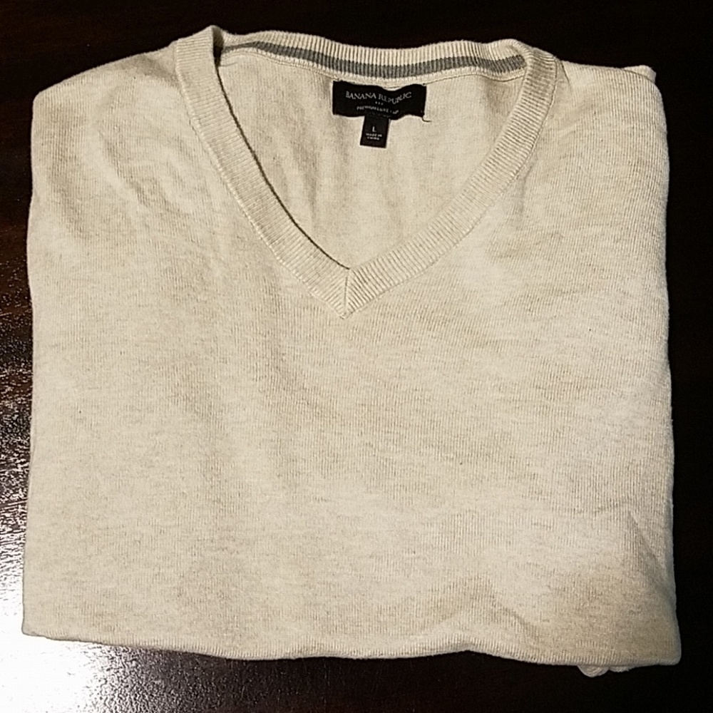 Banana republic v-neck sweater